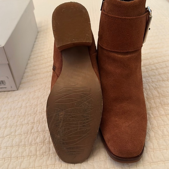 Steve Madden Boots - Picture 4 of 6